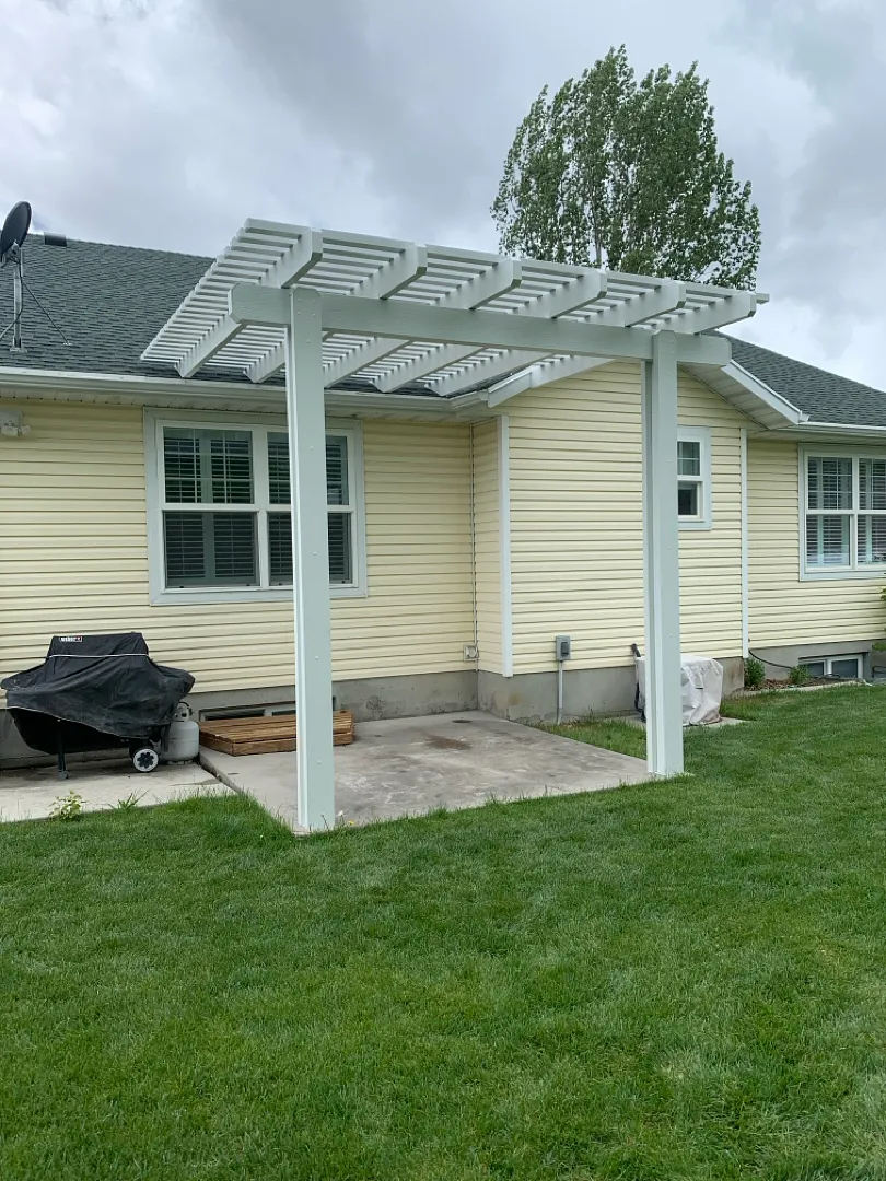 Stunning 12x12 Backyard Pergola Installation in Paradise, UT